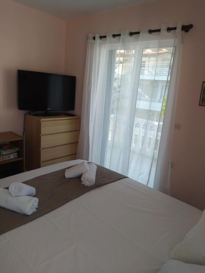 Anestis Apartment Akrata Exterior photo